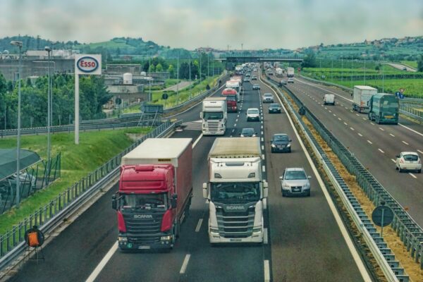 Autotrasportatori in viaggio